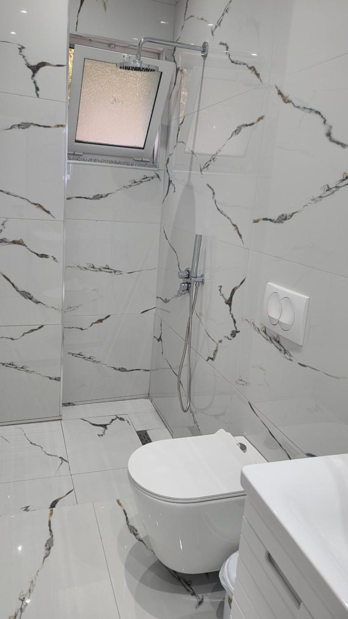 Luxury Room'S By Lika Sarande Bagian luar foto