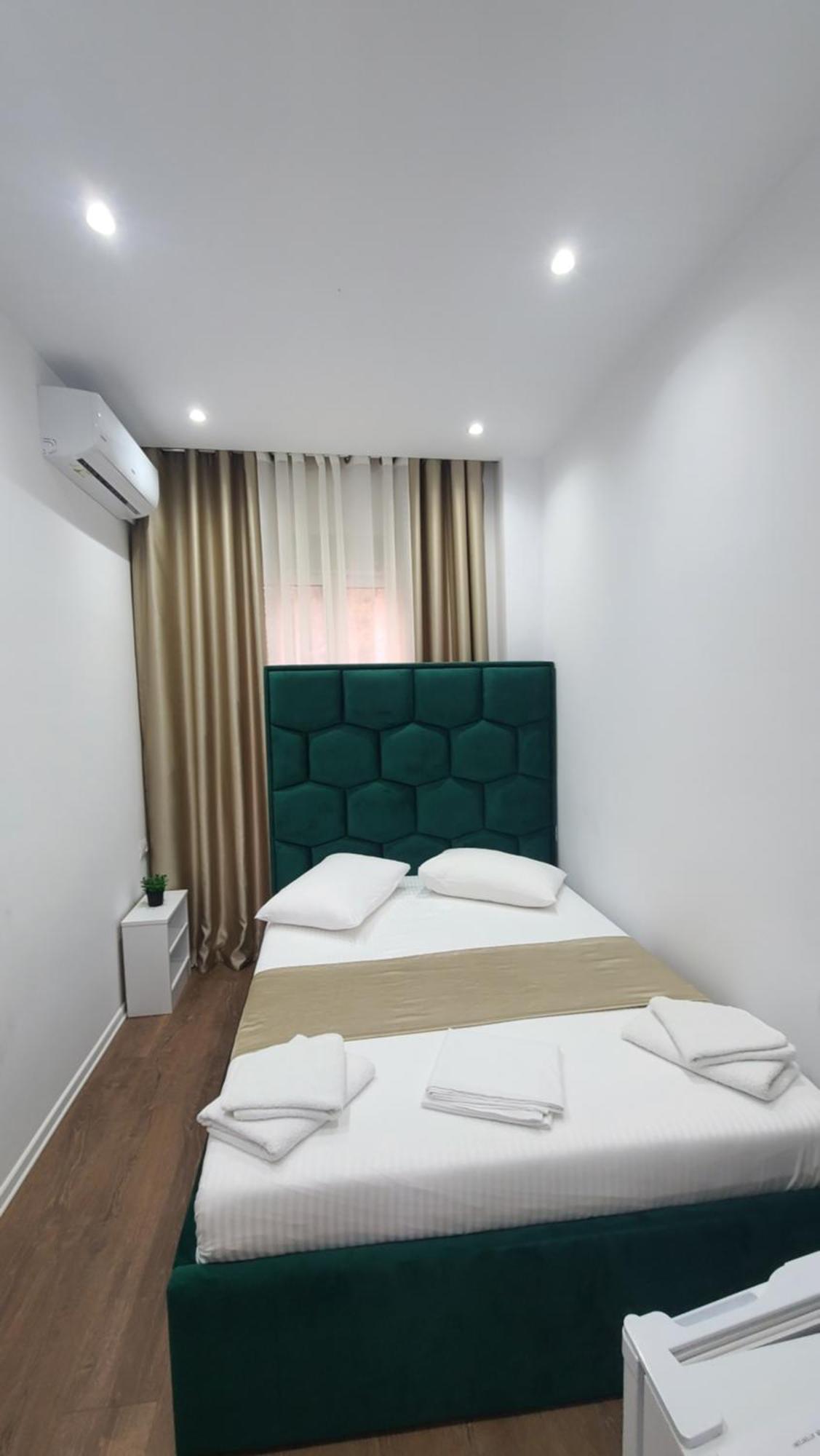 Luxury Room'S By Lika Sarande Ruang foto